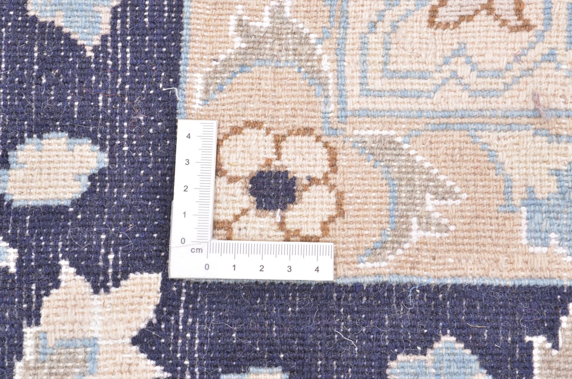 Nain Perserteppich aus Iran, 202 × 311 cm