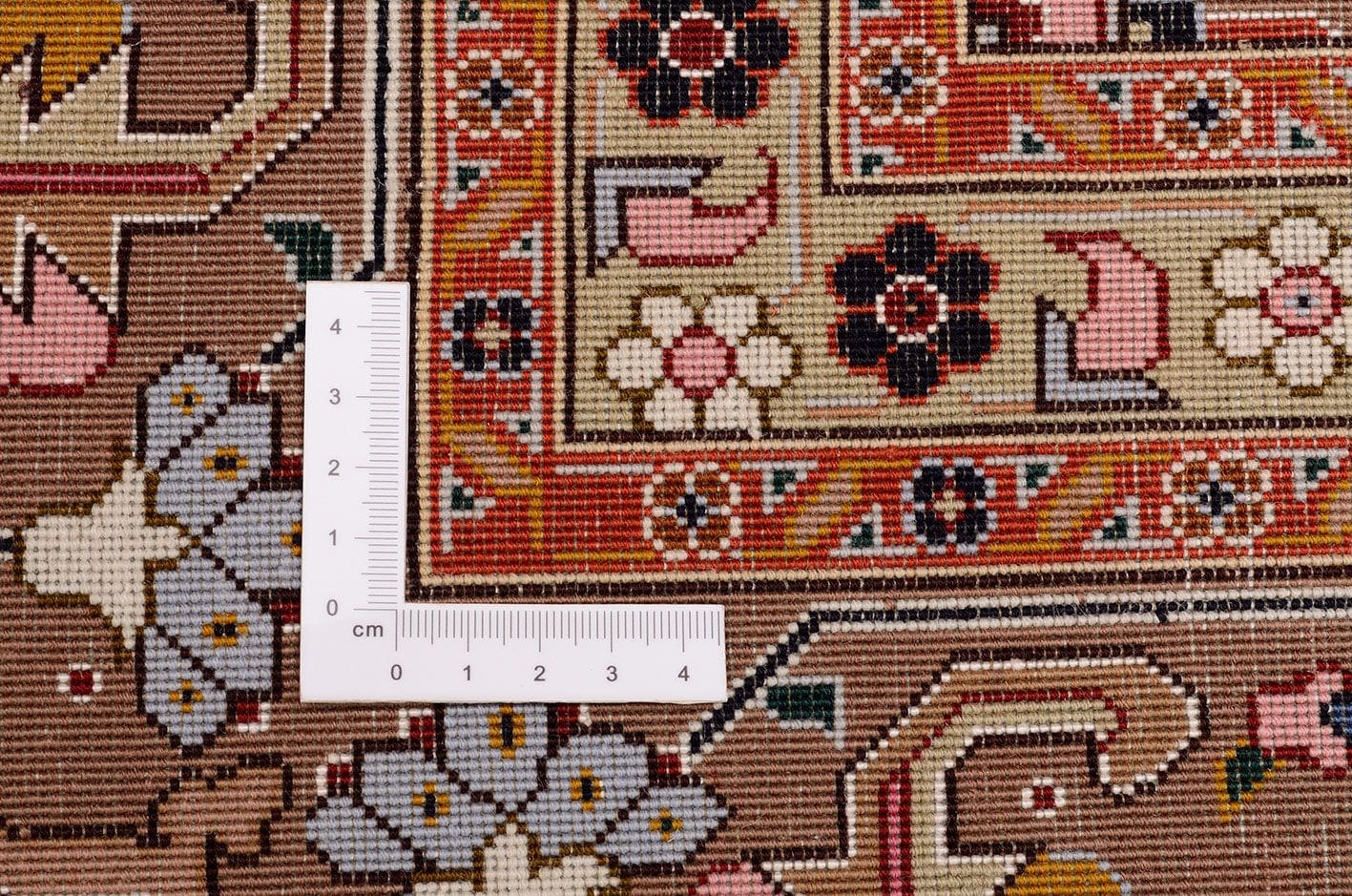 Handgeknüpfter Täbriz Perserteppich 212 × 313 cm