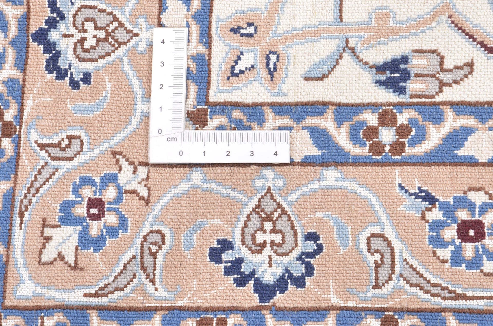 Nain Perserteppich aus Iran, 303 × 410 cm