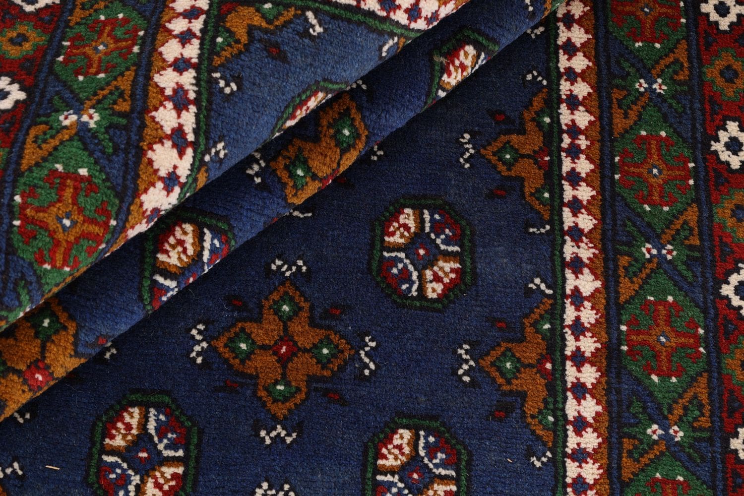 Handgeknüpfter Orientteppich 200 × 294 cm