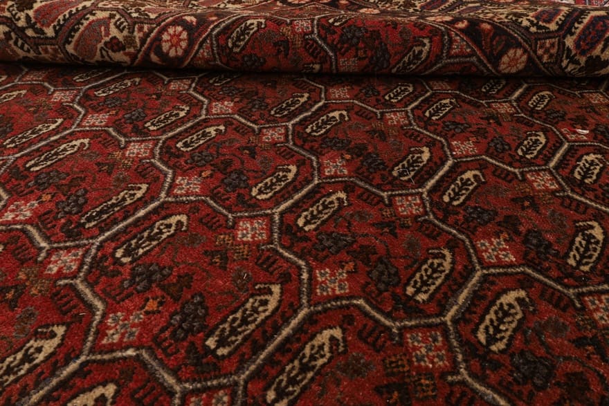 Antiker Perserteppich aus Iran, 193 × 141 cm