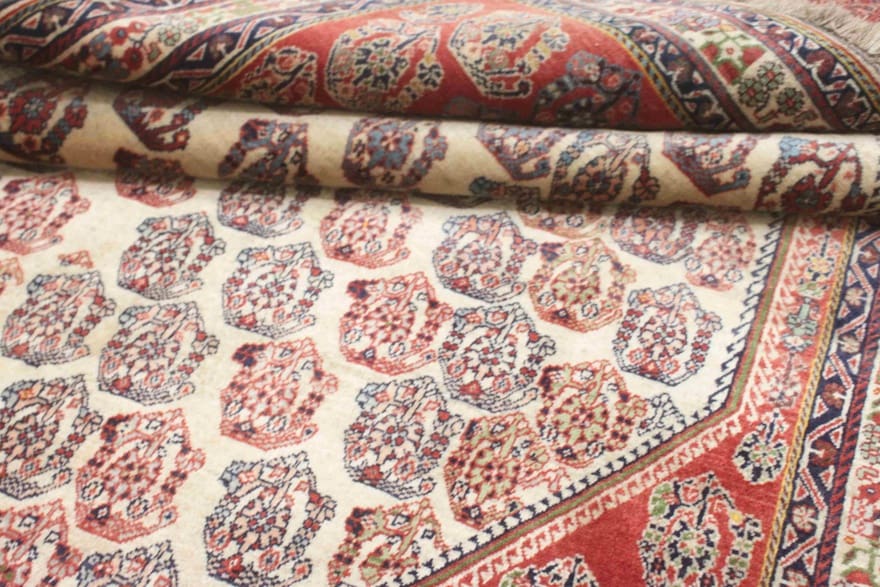 Antiker Perserteppich aus Iran, 247 × 149 cm