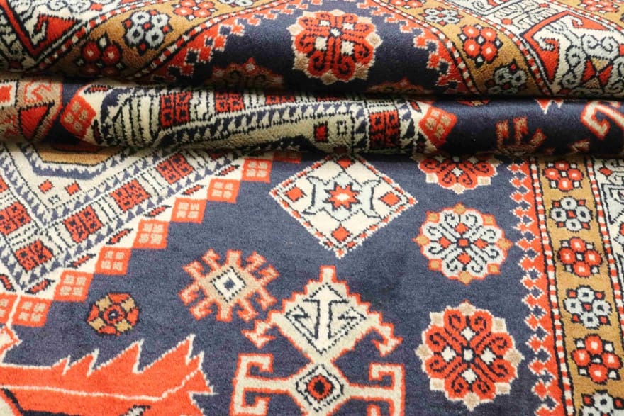 Orientteppich aus Russland, 200 × 127 cm