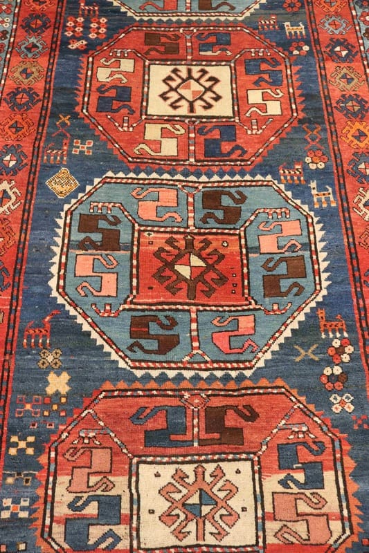 Antiker Orientteppich aus Russland, 270 × 140 cm