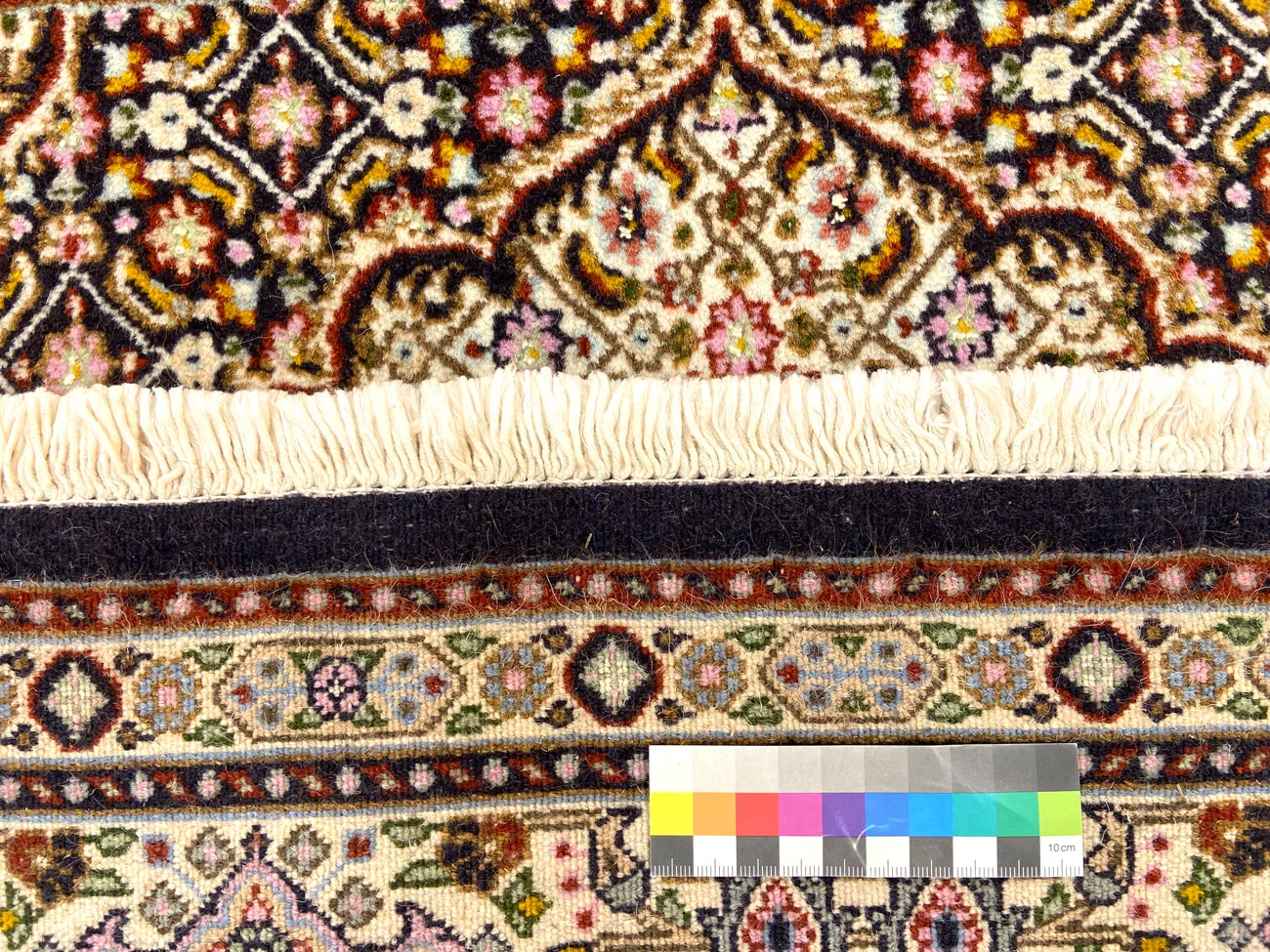 Moud Perserteppich 144 × 101 cm aus Wolle & Seide, handgeknüpft