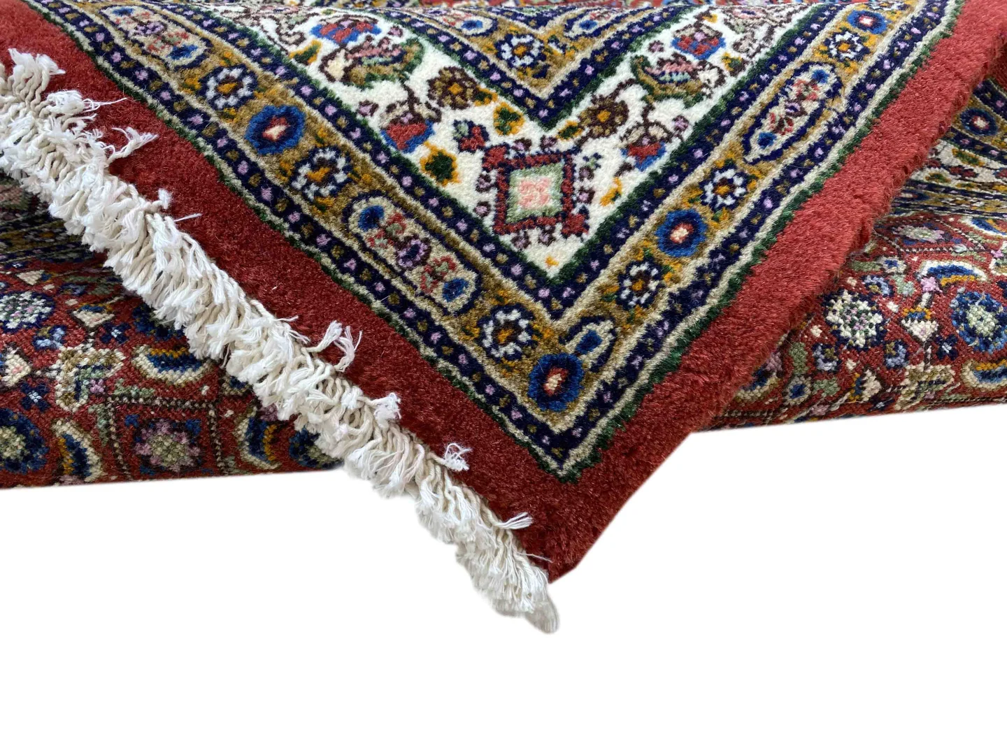 orientteppich-moud-270-x-81-cm-medaillon-360000-knoten-handgeknupft-7 Handgeknüpfter Moud Perserteppich 270 × 81 cm