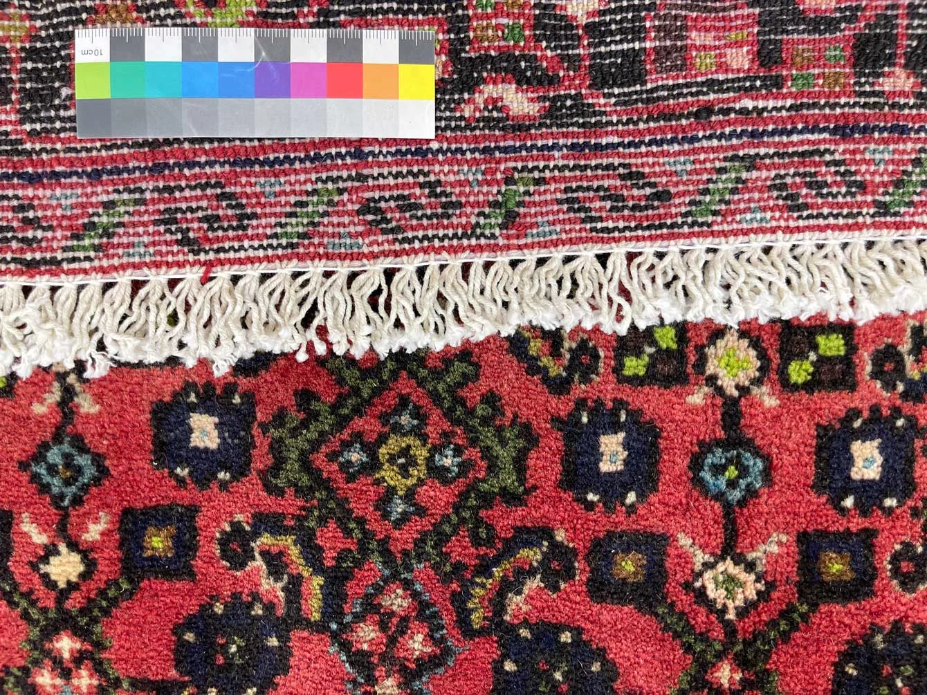 Perserteppich aus Iran, 192 × 151 cm