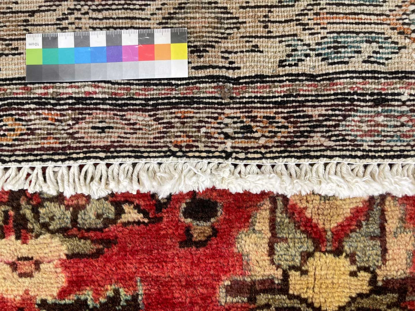 Perserteppich aus Iran, 217 × 139 cm