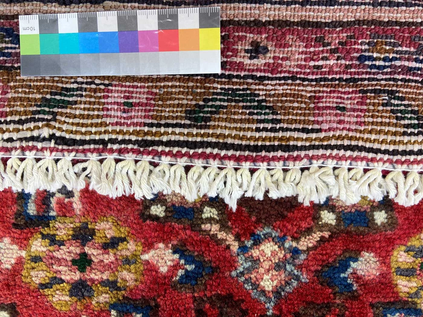 Perserteppich aus Iran, 222 × 176 cm