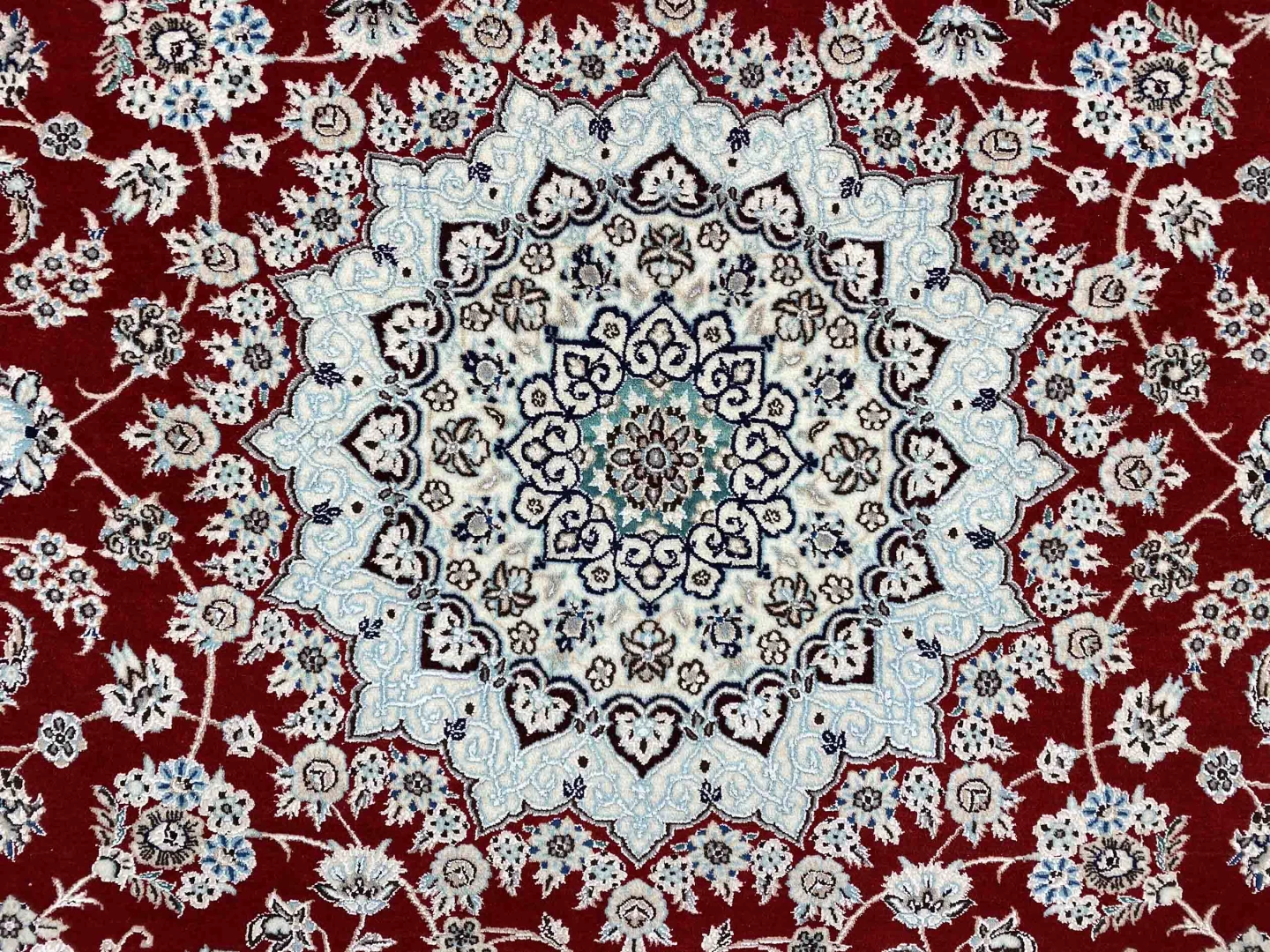 Nain Orientteppich aus dem Orient, 250 × 169 cm