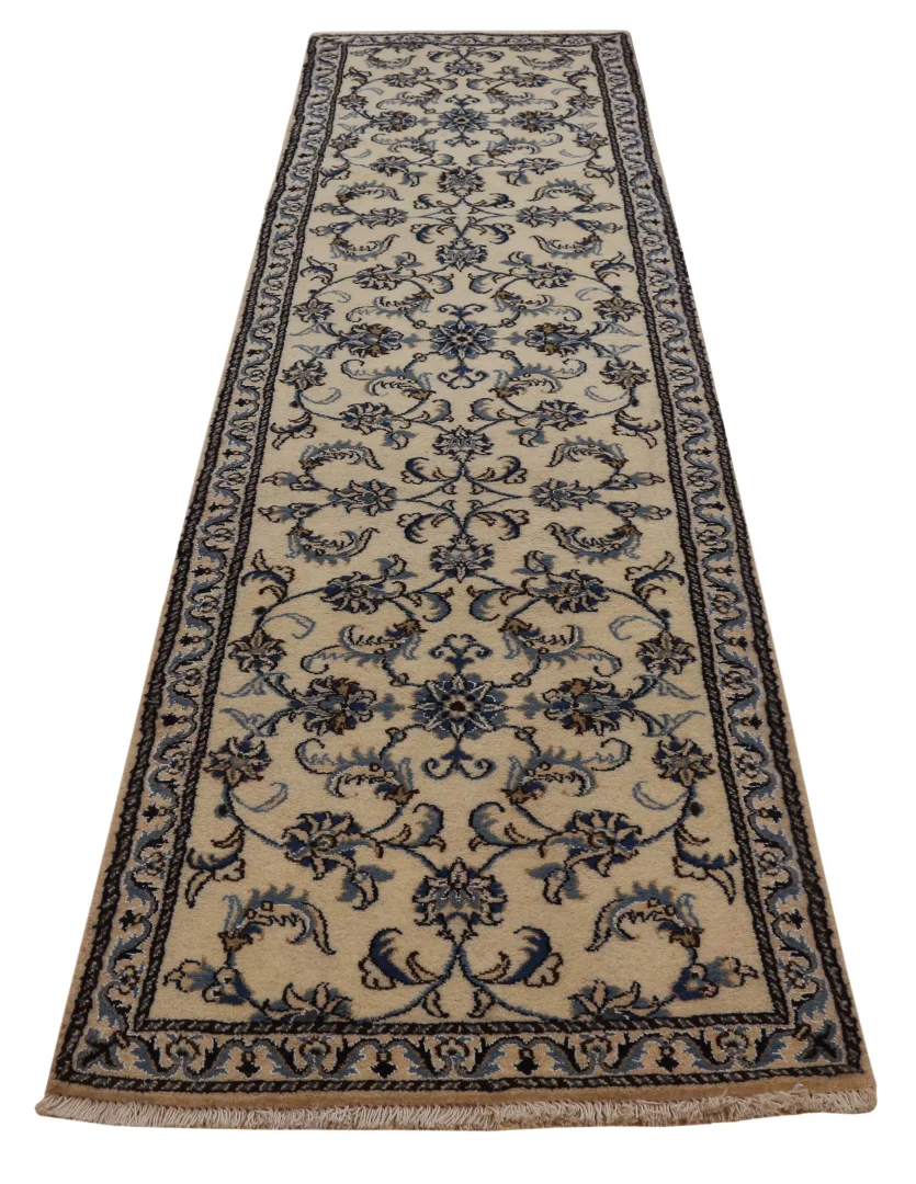 Nain Perserteppich aus Iran, 304 × 75 cm