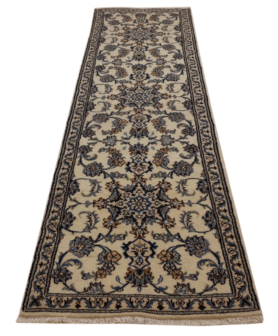 Nain Perserteppich aus Iran, 315 × 77 cm