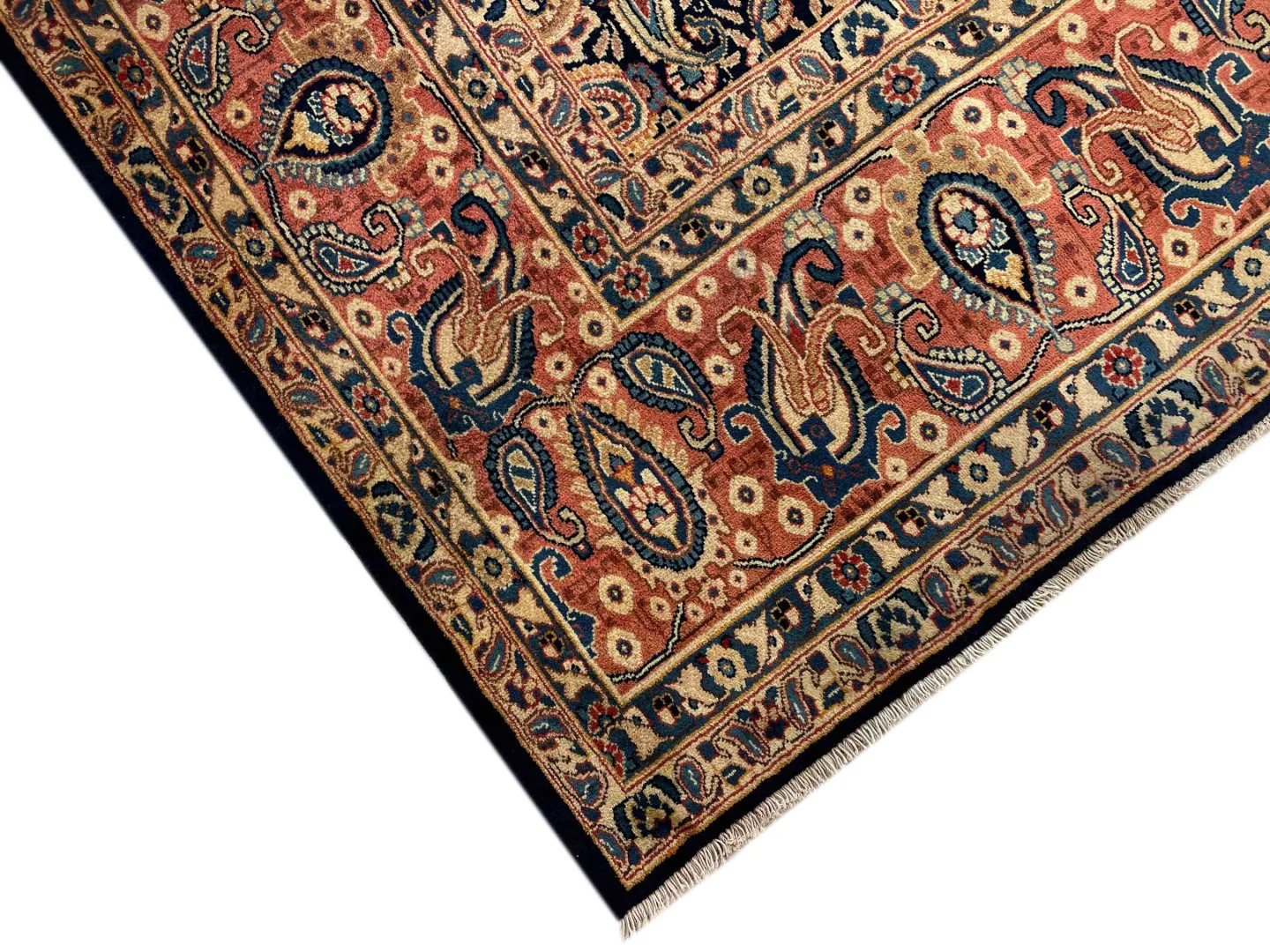 Perserteppich aus Iran, 376 × 295 cm