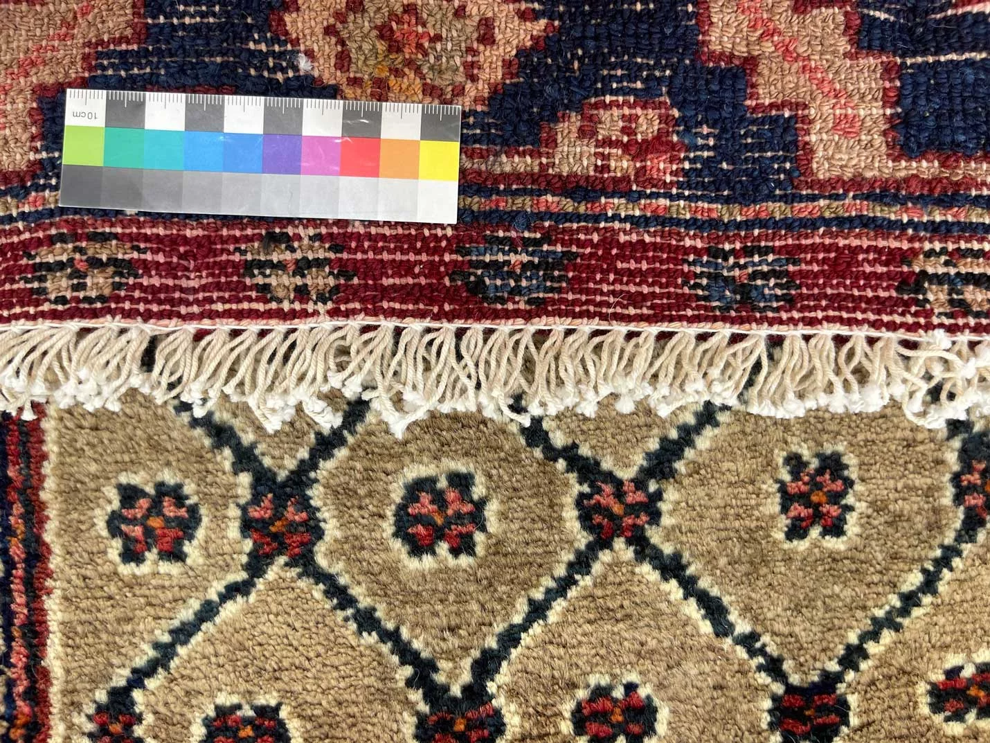 Handgeknüpfter Perserteppich 235 × 143 cm