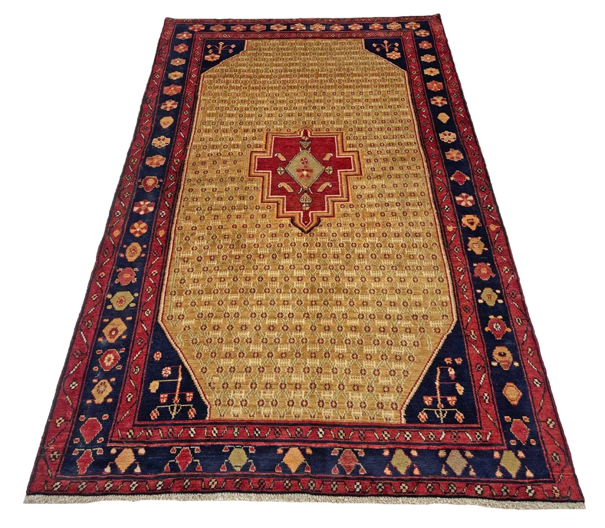 Perserteppich aus Iran, 240 × 141 cm