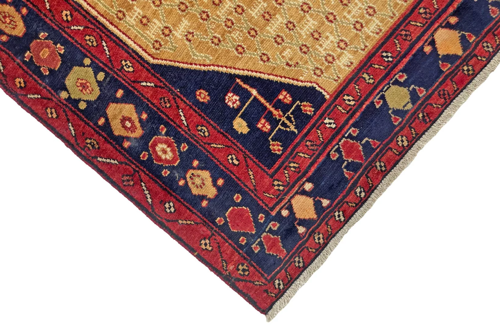 Perserteppich aus Iran, 240 × 141 cm