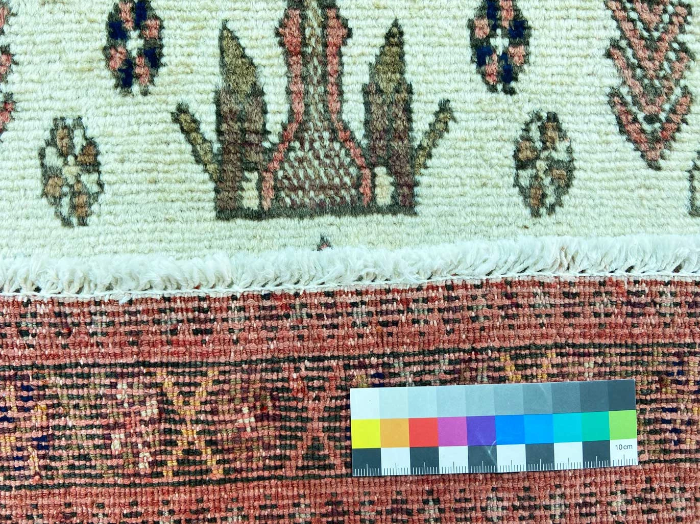 Perserteppich aus Iran, 239 × 81 cm