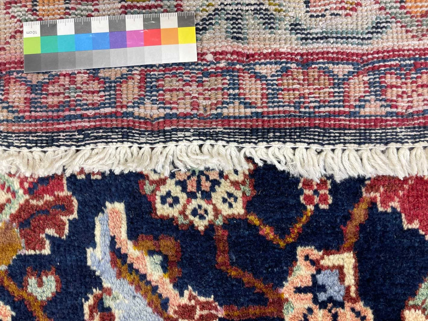 Perserteppich aus Iran, 207 × 129 cm
