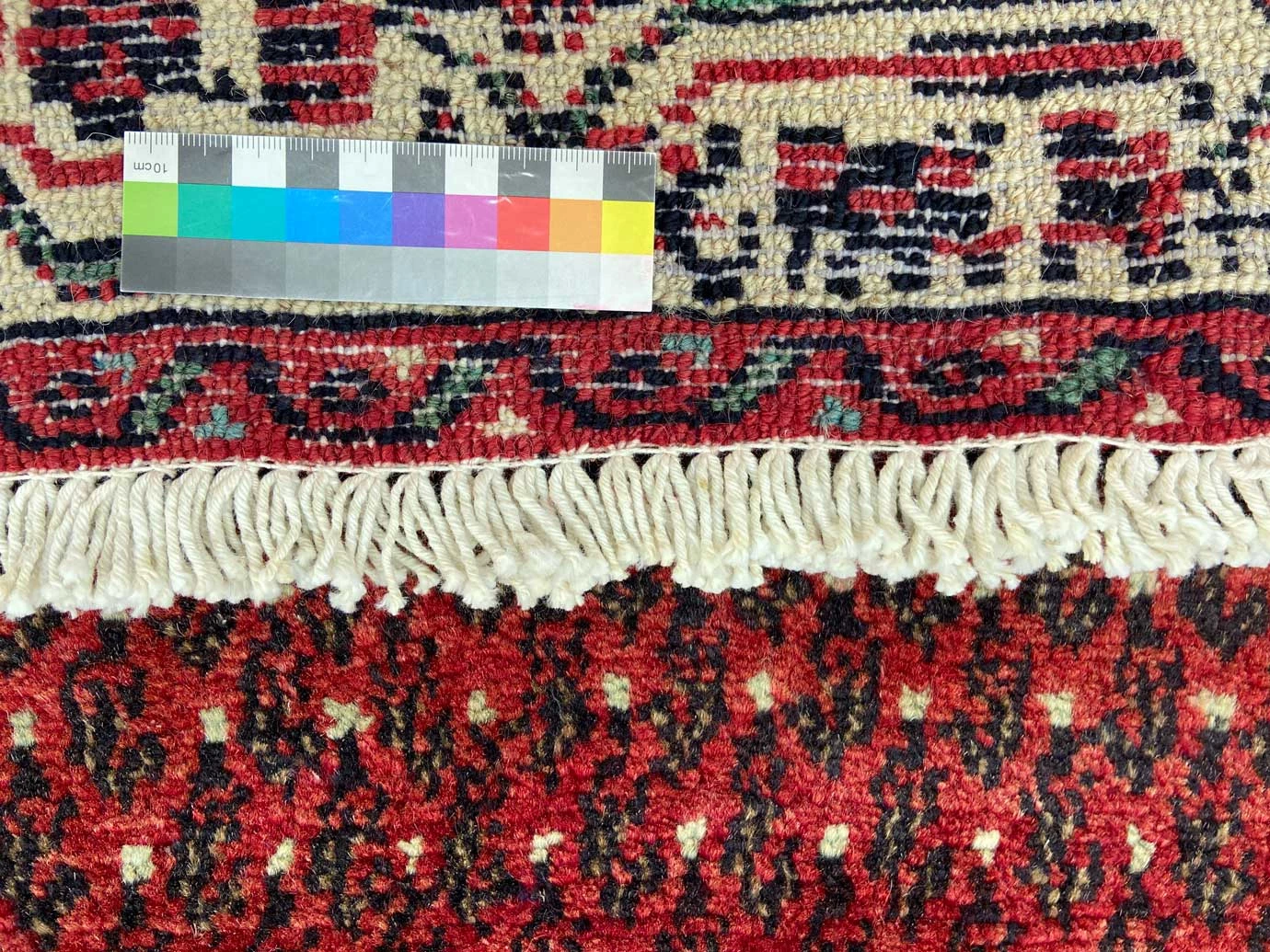 Perserteppich aus Iran, 305 × 75 cm