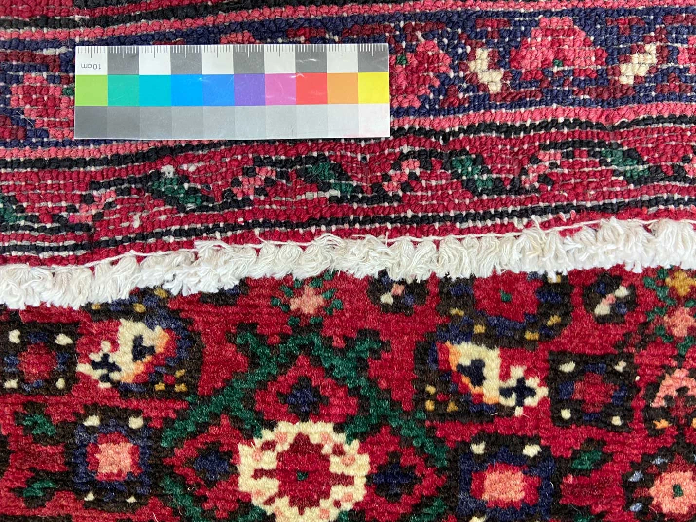 Perserteppich aus Iran, 307 × 73 cm