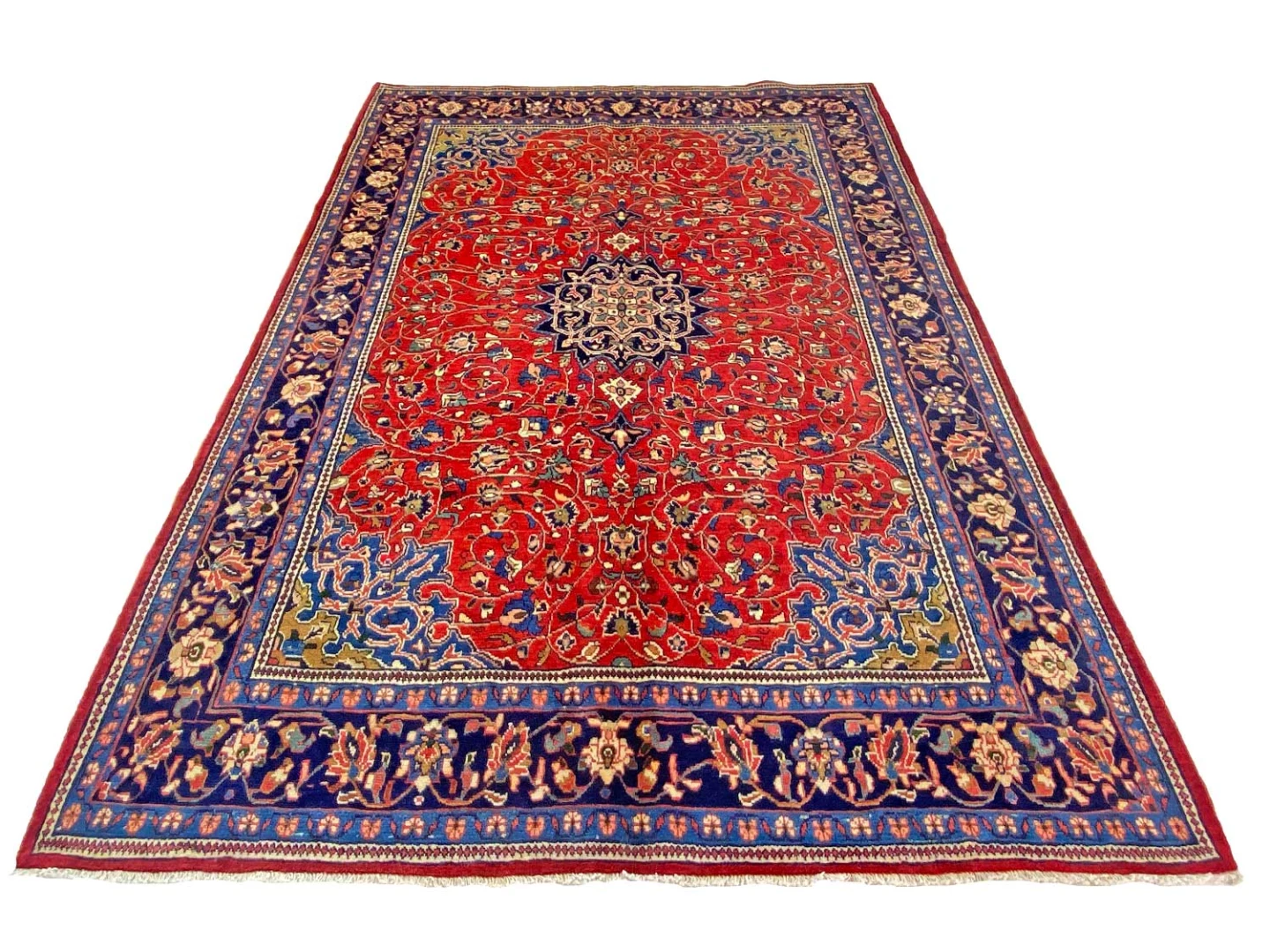 Perserteppich aus Iran, 332 × 226 cm