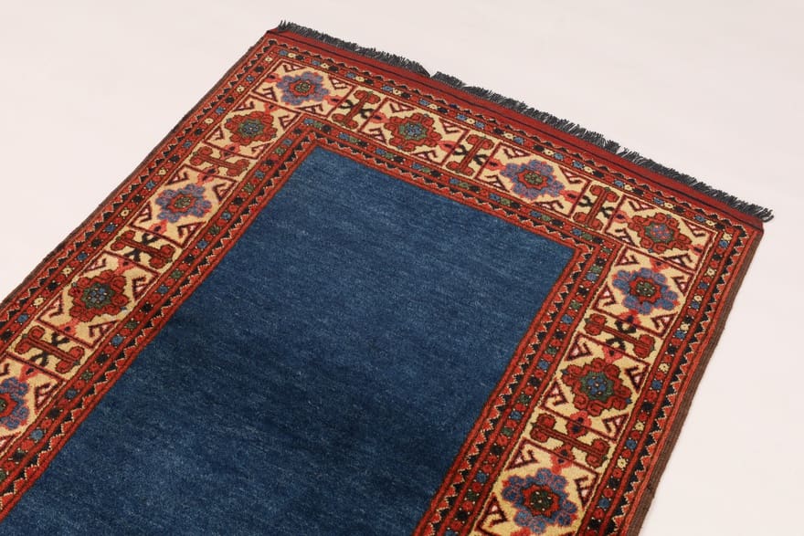 Orientteppich aus Pakistan, 145 × 104 cm