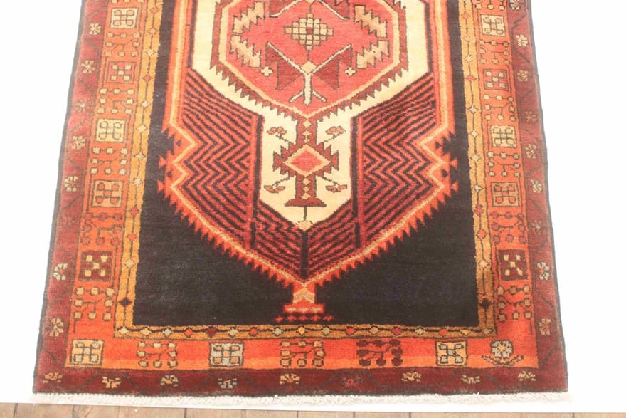 Perserteppich aus Iran, 402 × 105 cm