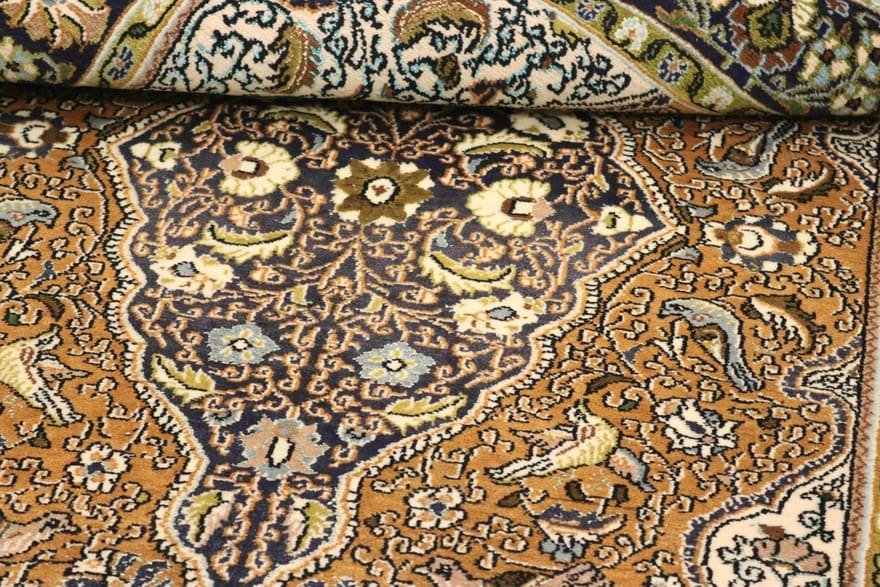 ghom-orientteppich-165x110-cm-handgeknupft-wolle-tiermotive-5 Ghom Perserteppich aus Iran, 163 × 109 cm