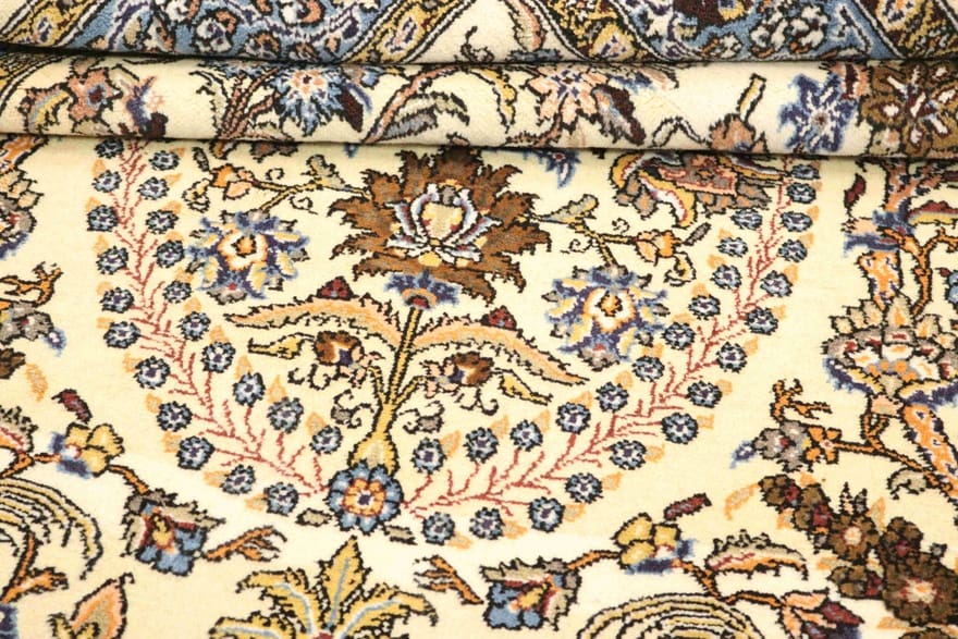 ghom-teppich-212x144-cm-reine-seide-handgeknupft-luxurios-6 Handgeknüpfter Ghom Perserteppich, 210 × 143 cm, Wolle & Seide
