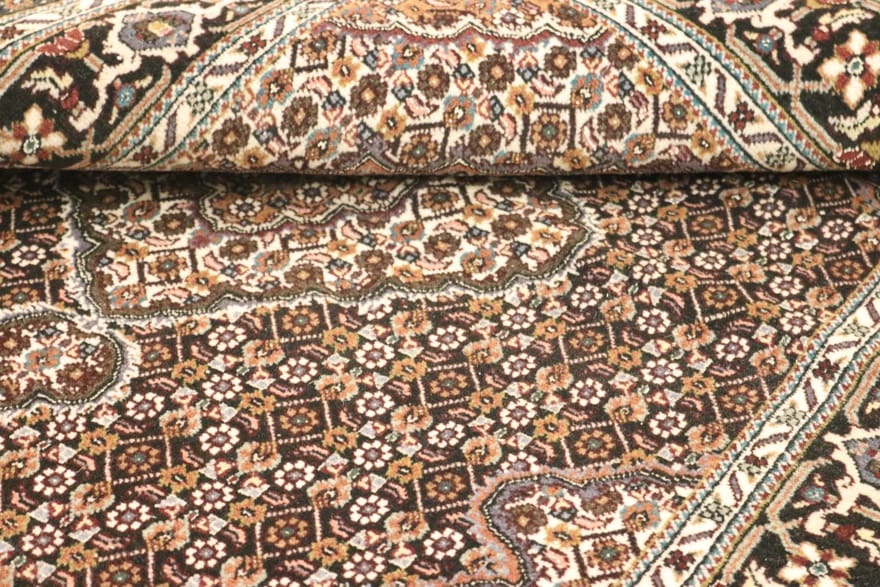Täbriz Perserteppich 145 × 105 cm aus Wolle, handgeknüpft