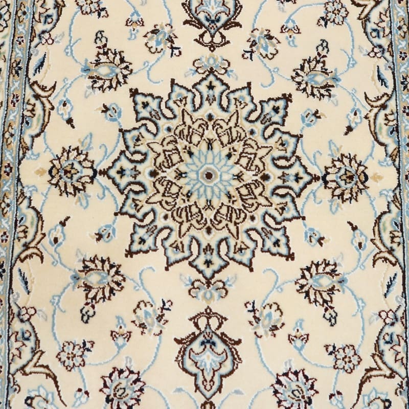 Nain Perserteppich 134 × 86 cm aus Wolle & Seide, handgeknüpft