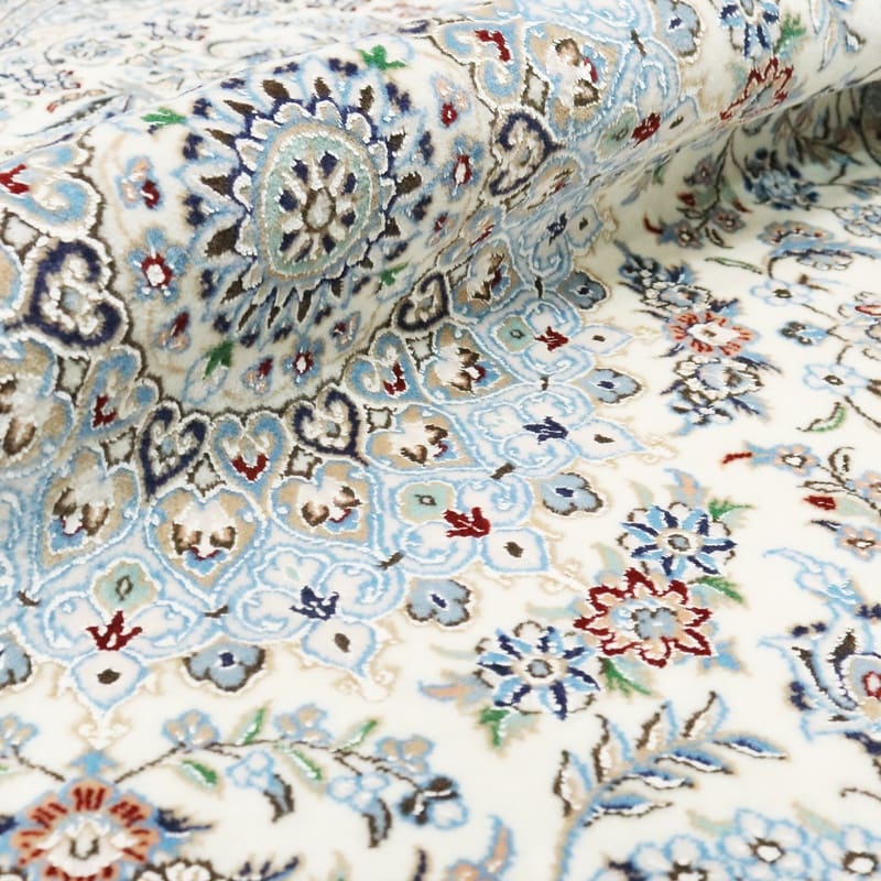 handgewebter-nain-9-la-orientteppich-170x108-cm-in-blau-creme-8 Handgewebter Nain Perserteppich, 168 × 107 cm, Wolle & Seide