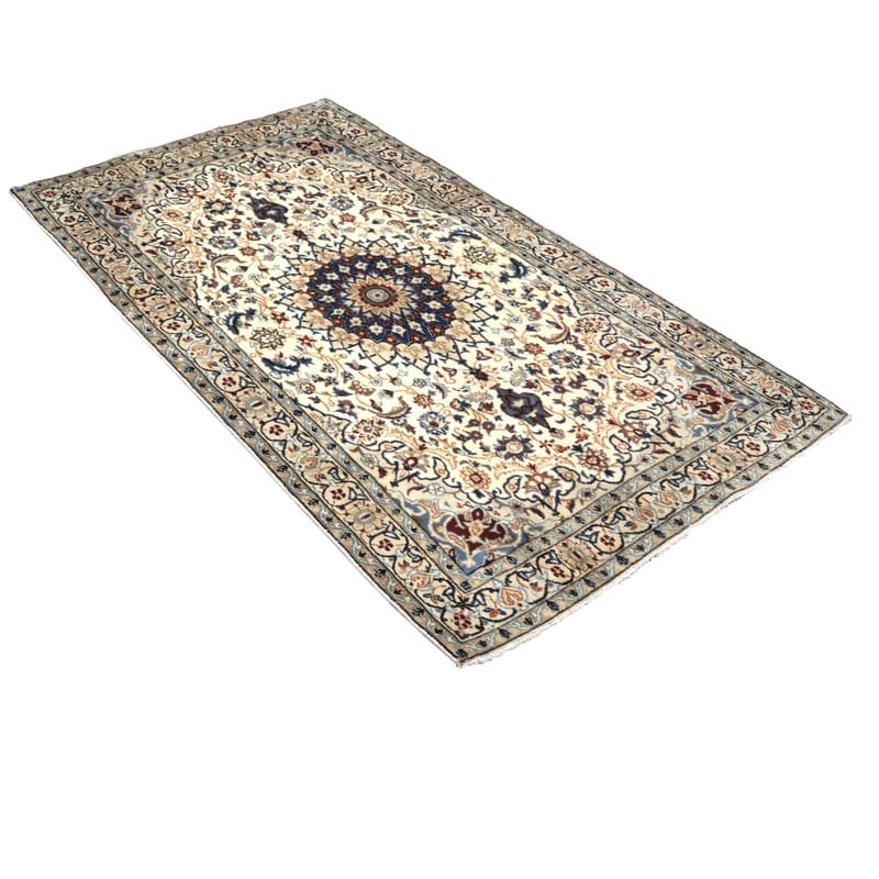 Nain Perserteppich aus Iran, 210 × 114 cm