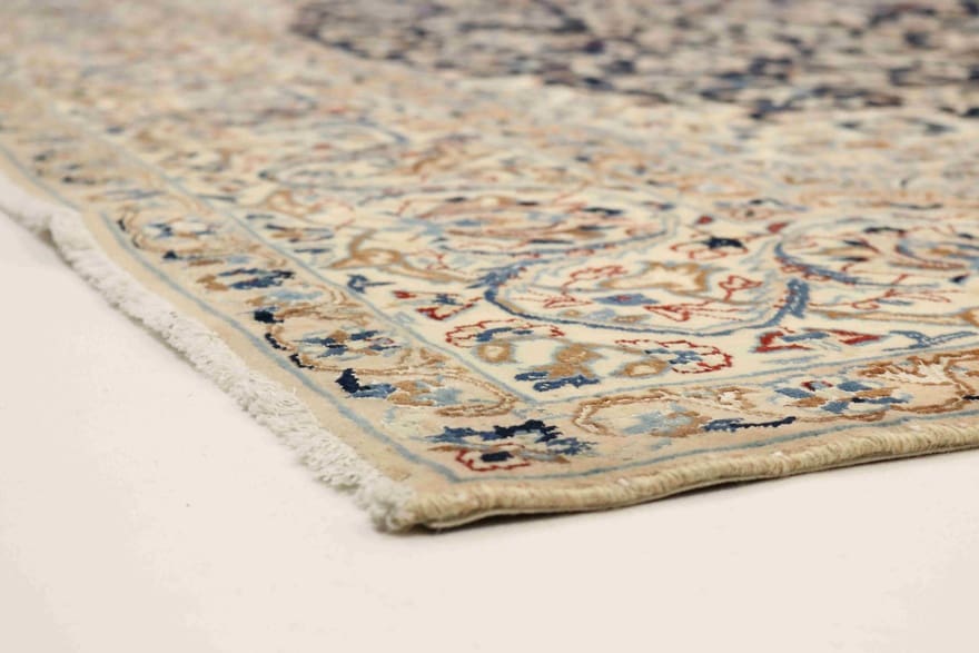 Handgeknüpfter Nain Perserteppich 381 × 240 cm