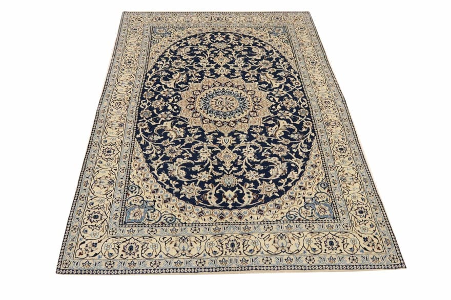 Handgeknüpfter Nain Perserteppich 240 × 145 cm