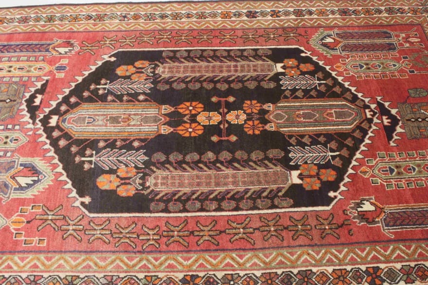 Handgeknüpfter Perserteppich 267 × 154 cm