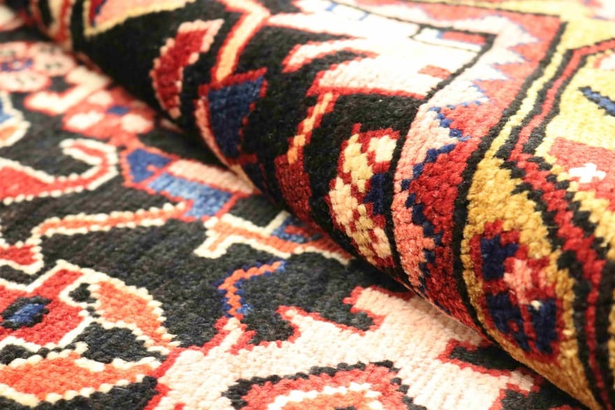 Perserteppich aus Iran, 353 × 223 cm