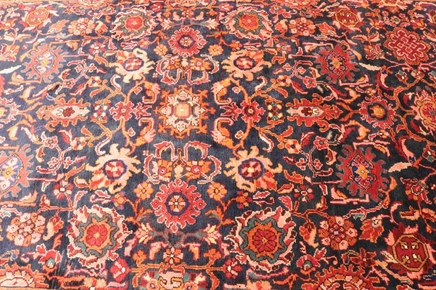 handgeknupfter-nanaj-orientteppich-328x218-cm-marineblau-geomet-muster-2 Perserteppich 326 × 217 cm aus Wolle, handgeknüpft