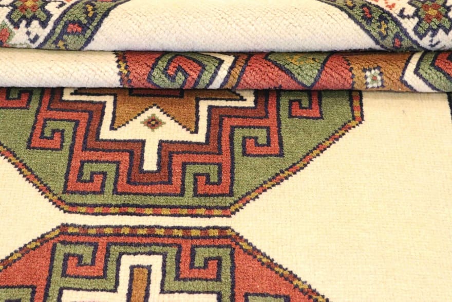 Perserteppich aus Iran, 191 × 113 cm