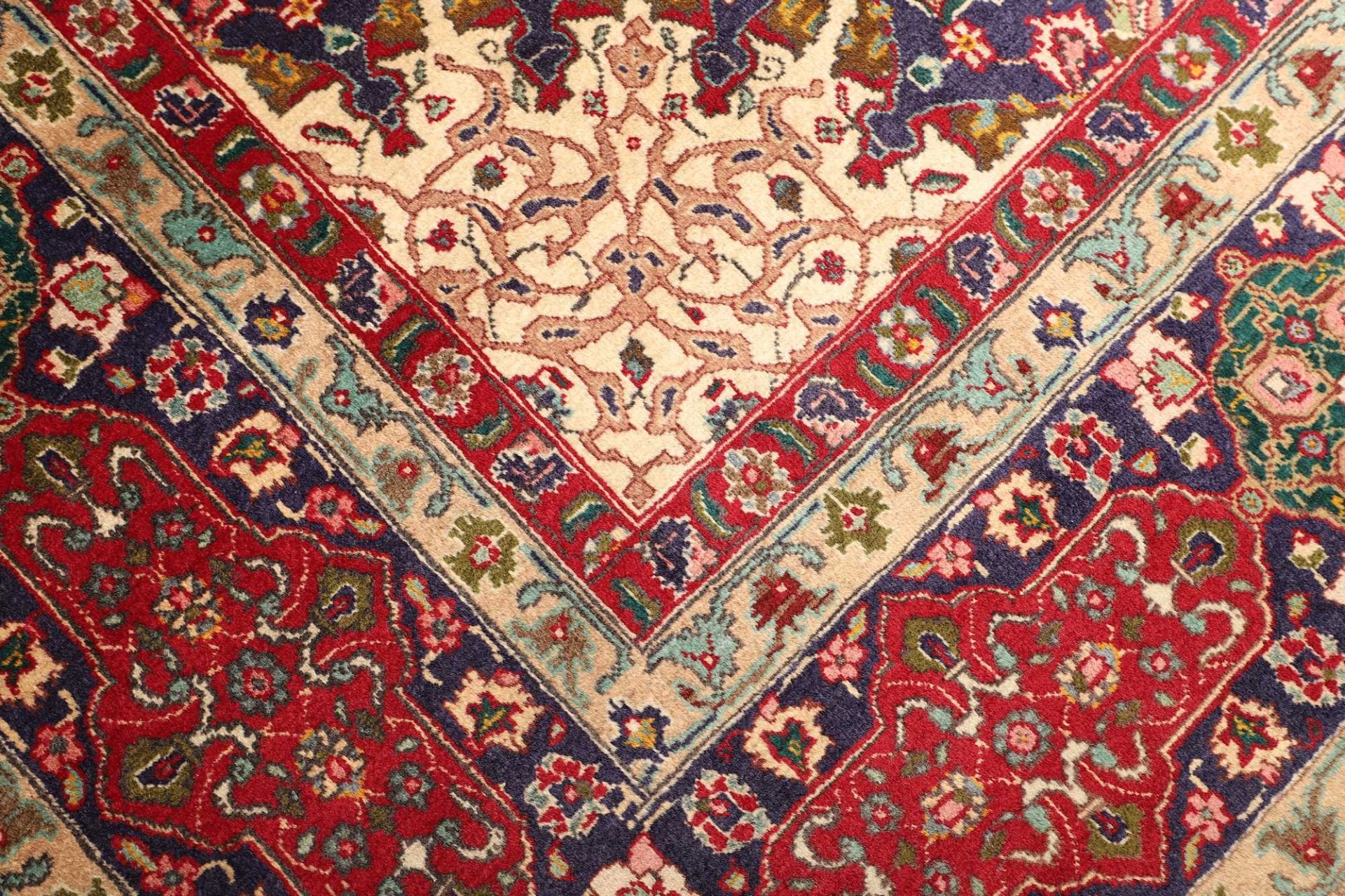 Täbriz Perserteppich 303 × 395 cm aus Wolle, handgeknüpft