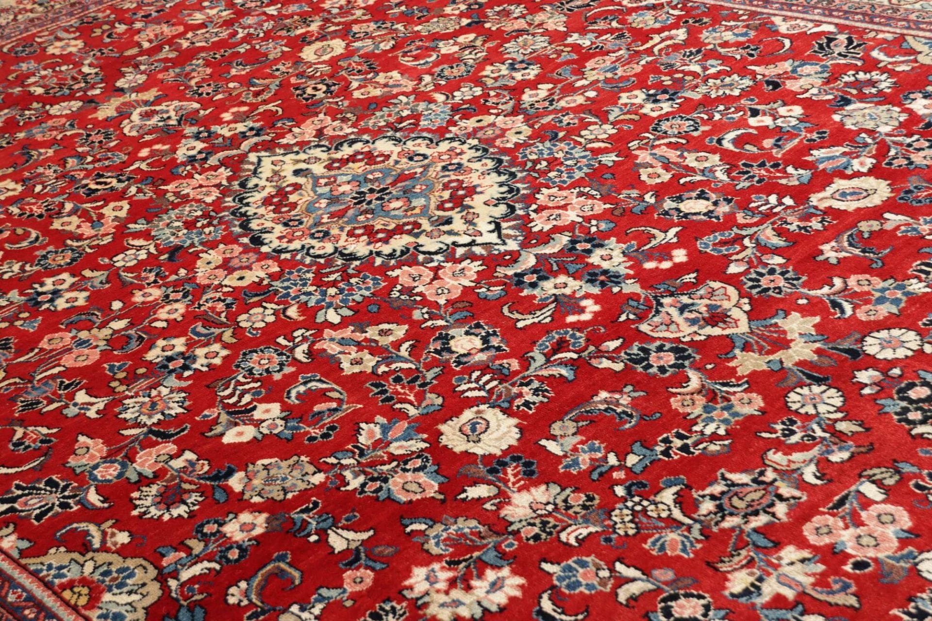 Sarough Farahan Perserteppich 279 × 407 cm aus Wolle, handgeknüpft
