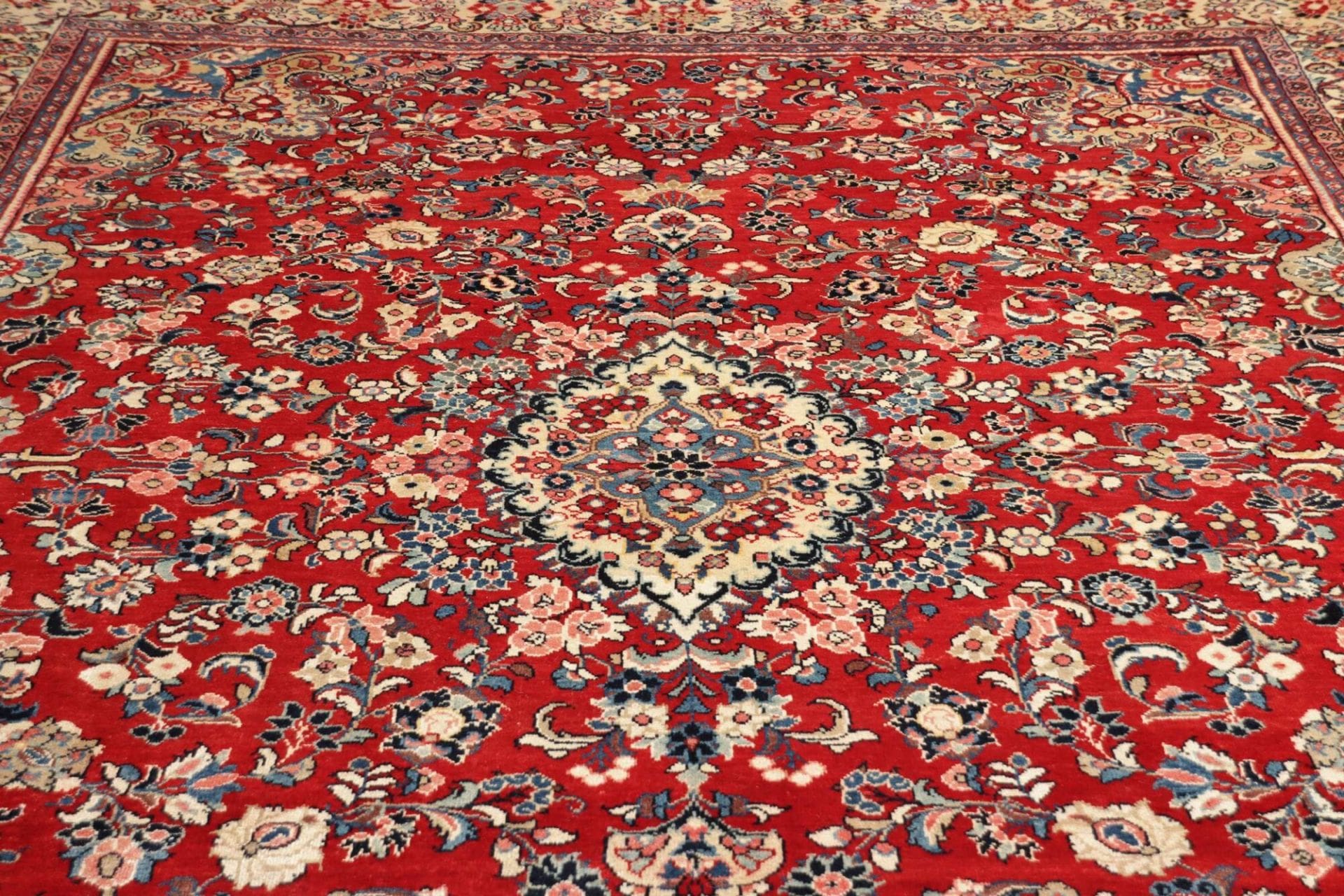 Sarough Farahan Perserteppich 279 × 407 cm aus Wolle, handgeknüpft