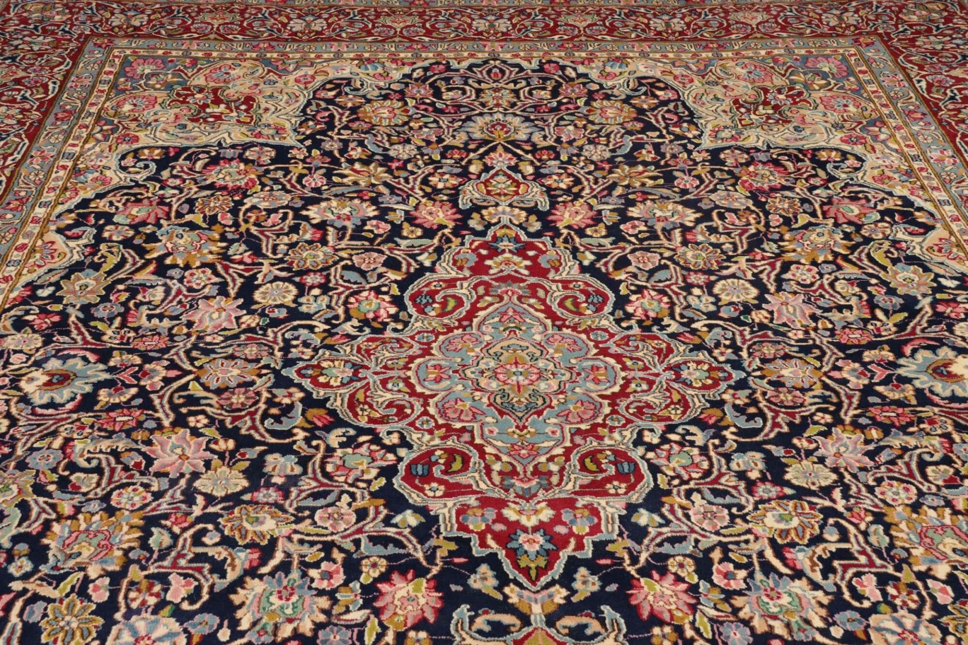 Handgeknüpfter Kerman Perserteppich 301 × 400 cm