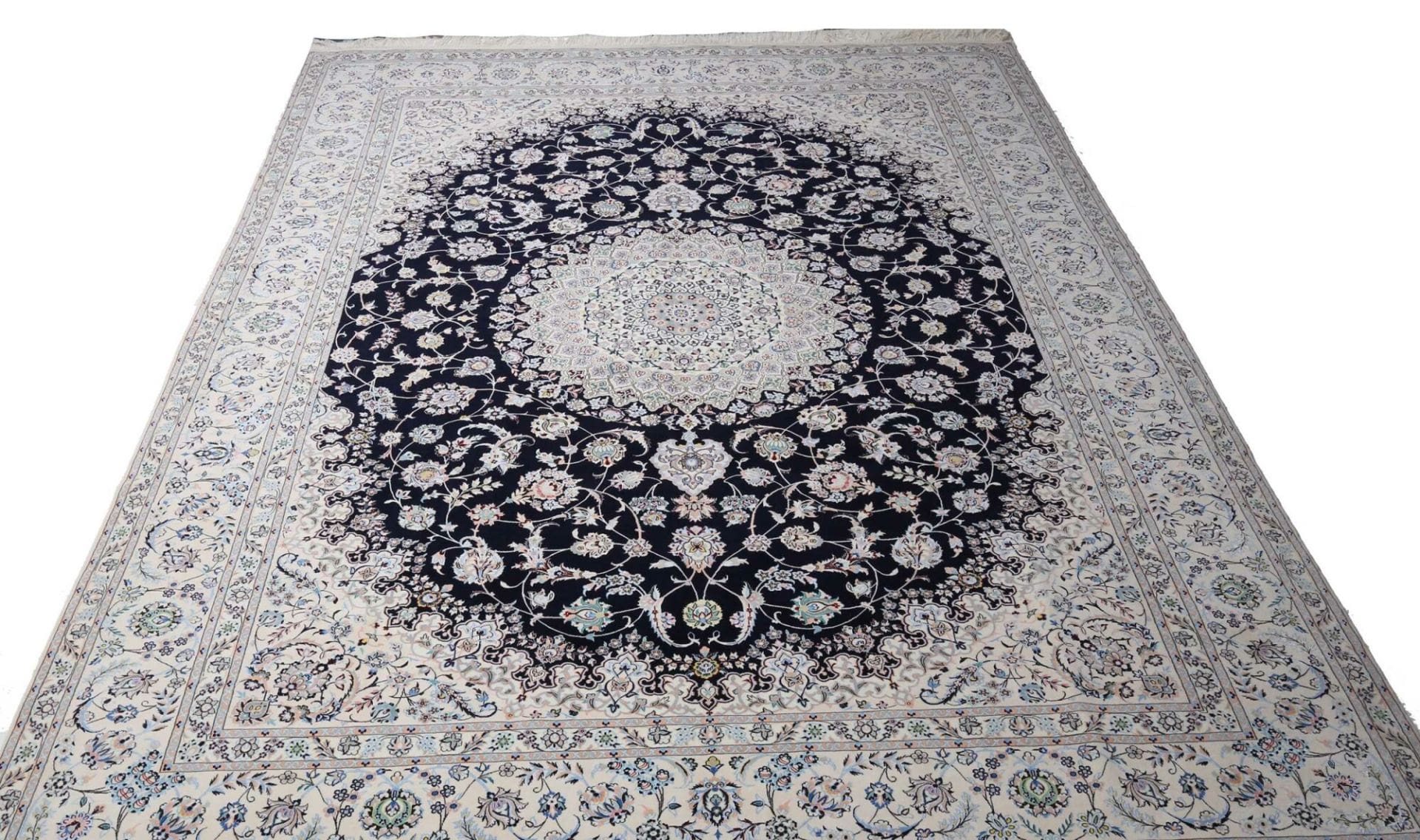 Nain Perserteppich 303 × 411 cm aus Wolle, handgeknüpft