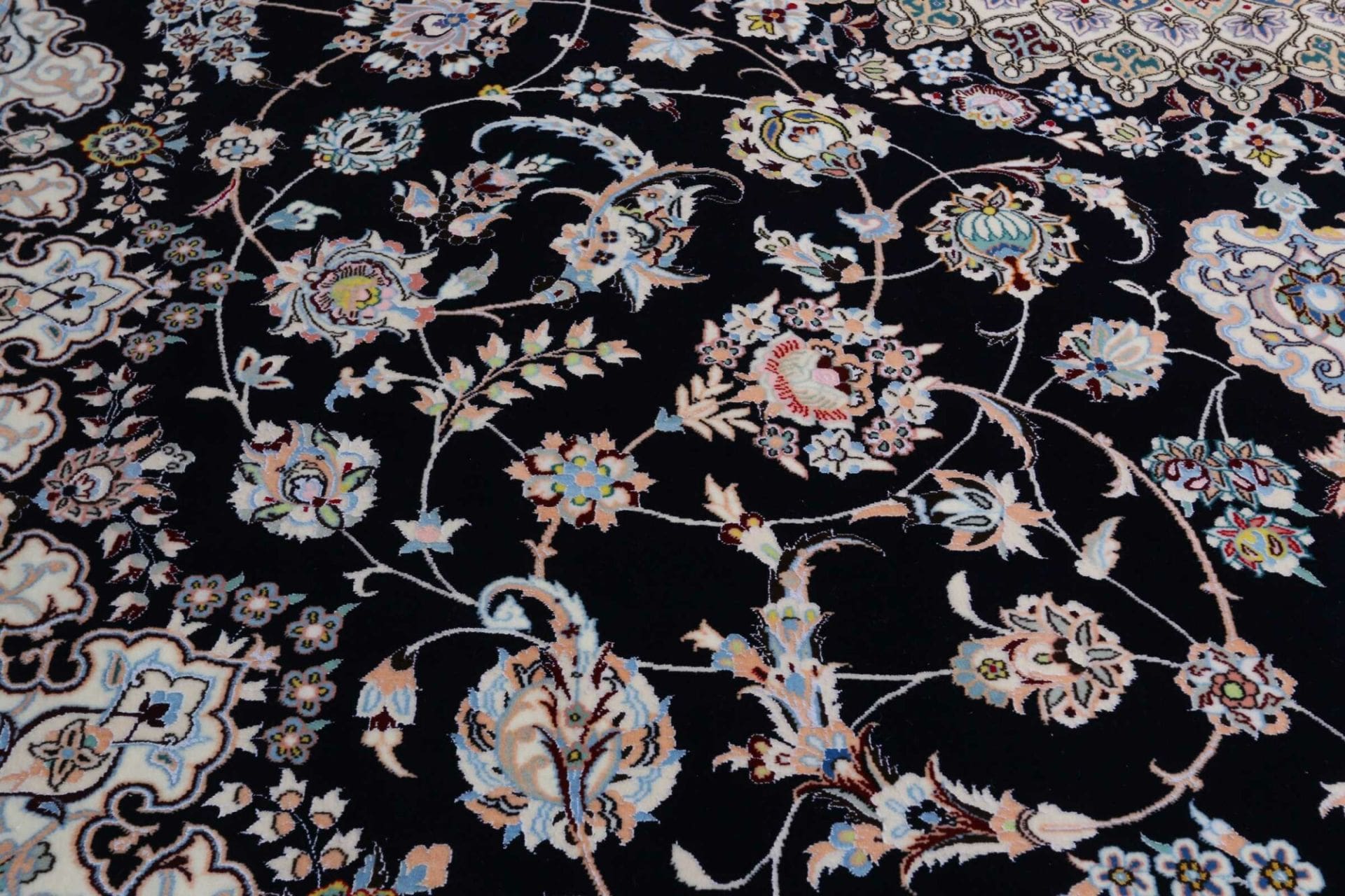 Nain Perserteppich 303 × 411 cm aus Wolle, handgeknüpft