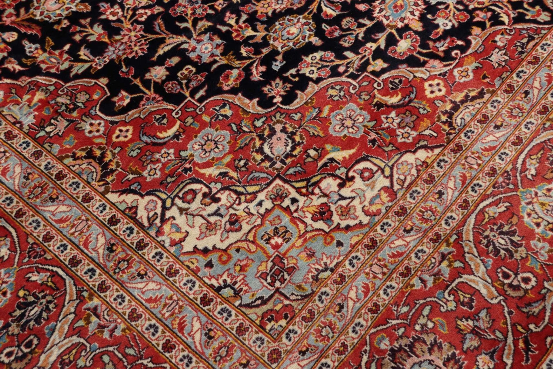 kashan-teppich-298-x-422cm-florale-muster-handgeknupft-perserteppich-5 Kashan Perserteppich aus Iran, 298 × 422 cm
