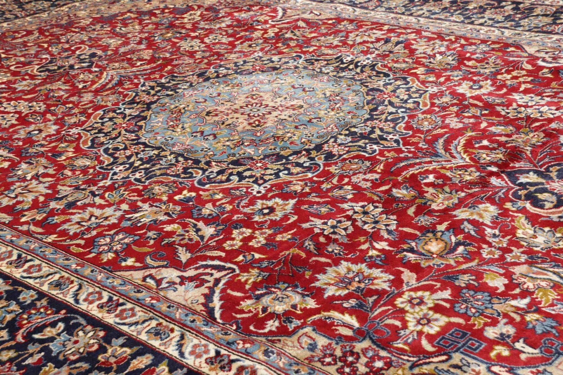 Perserteppich aus Iran, 293 × 420 cm