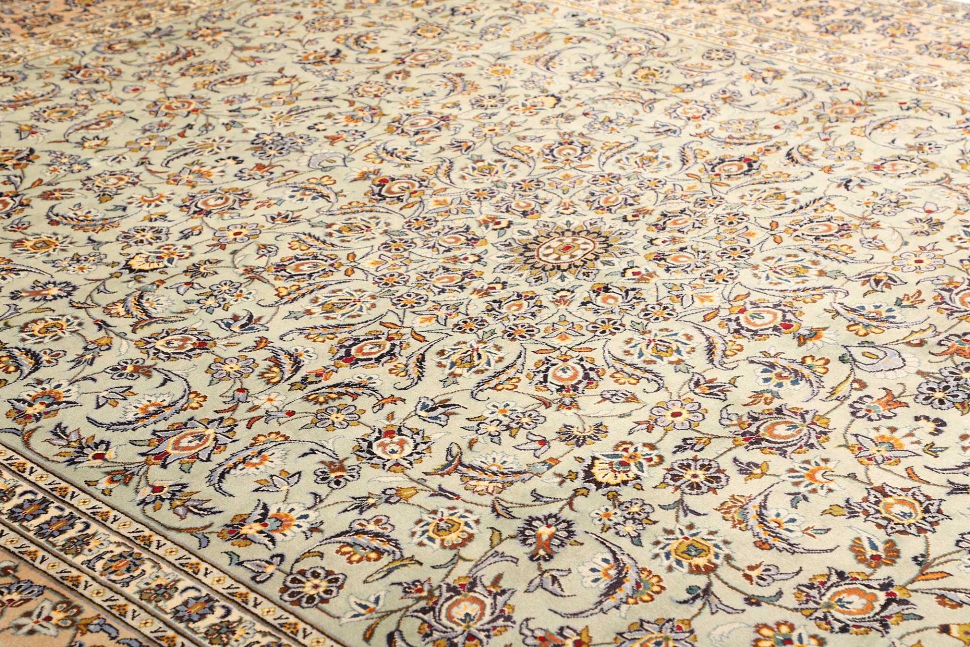 Handgeknüpfter Kashan Perserteppich 308 × 407 cm