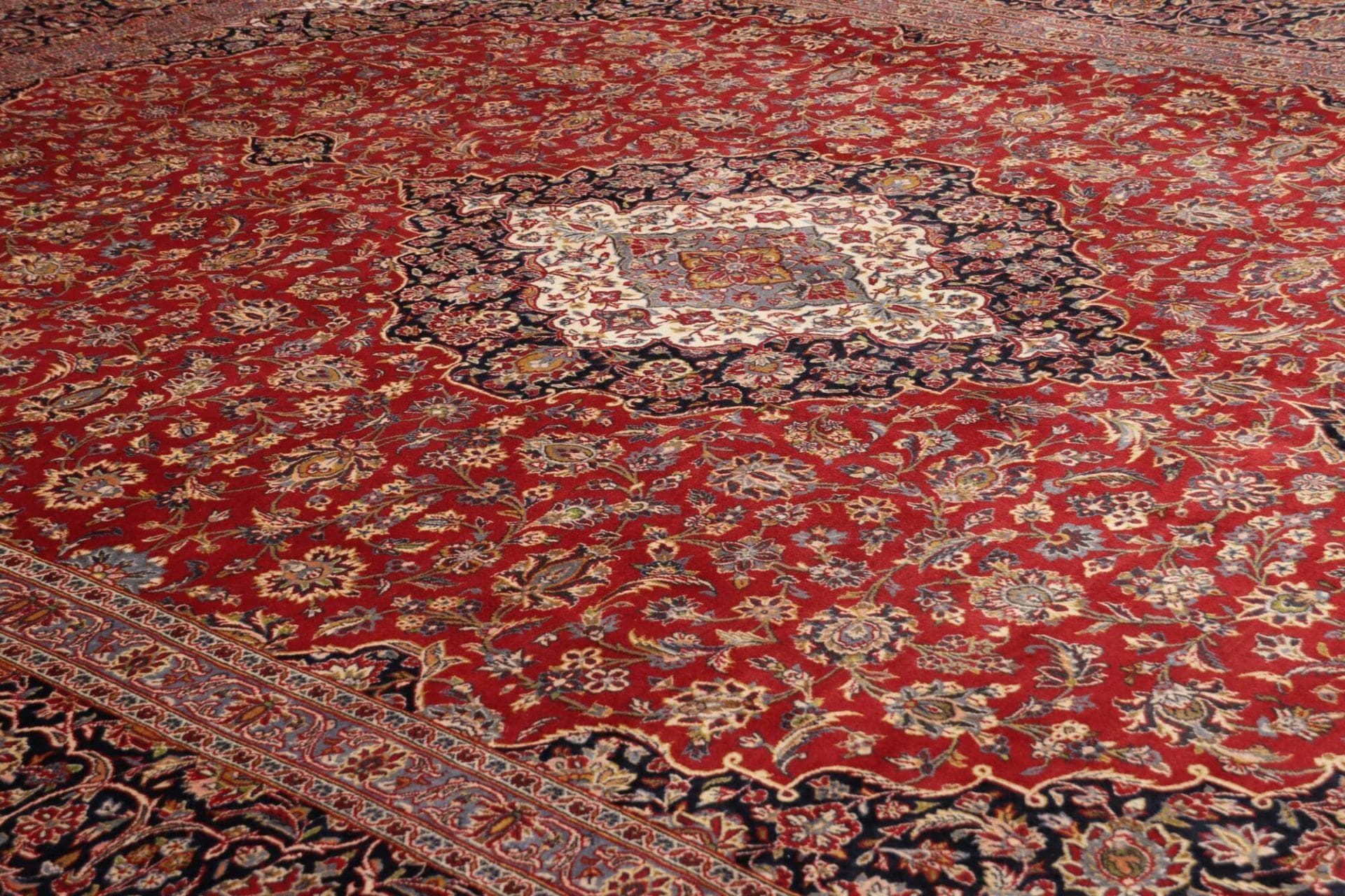 Handgeknüpfter Kashan Perserteppich 303 × 392 cm