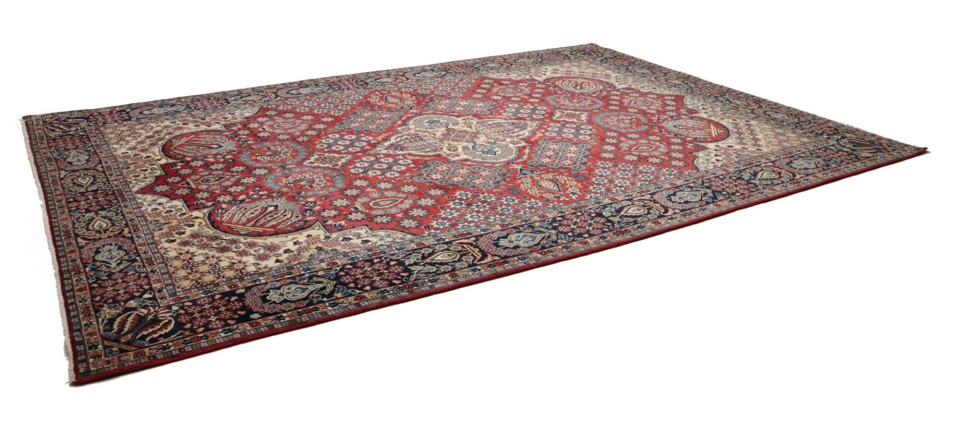 Handgeknüpfter Perserteppich 291 × 410 cm